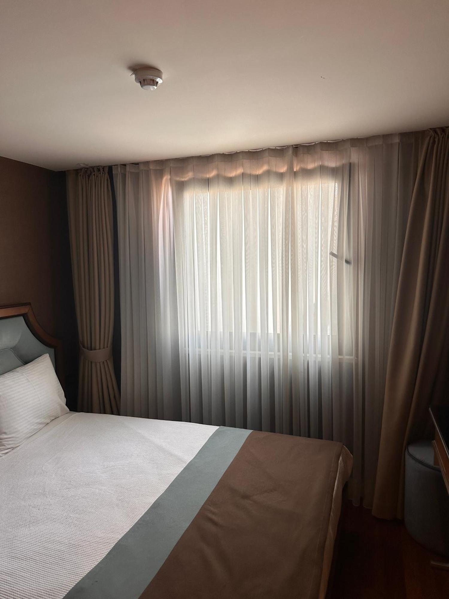 Grand Durmaz Hotel Istanbul Bagian luar foto